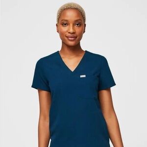 Figs Deep Reef Catarina One Pocket scrub top